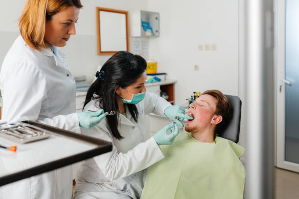 Best Emergency Dental Extractions in Ddanelle, AR